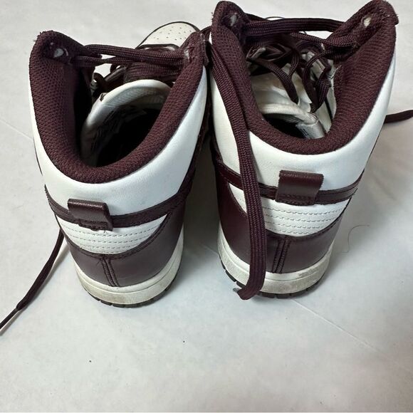 Nike Dunk High - Picture 4 of 5